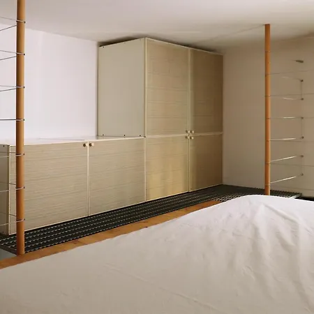 Appartement Isola Centro Bilocale Su 2 Livelli Free Wi-fi Milaan